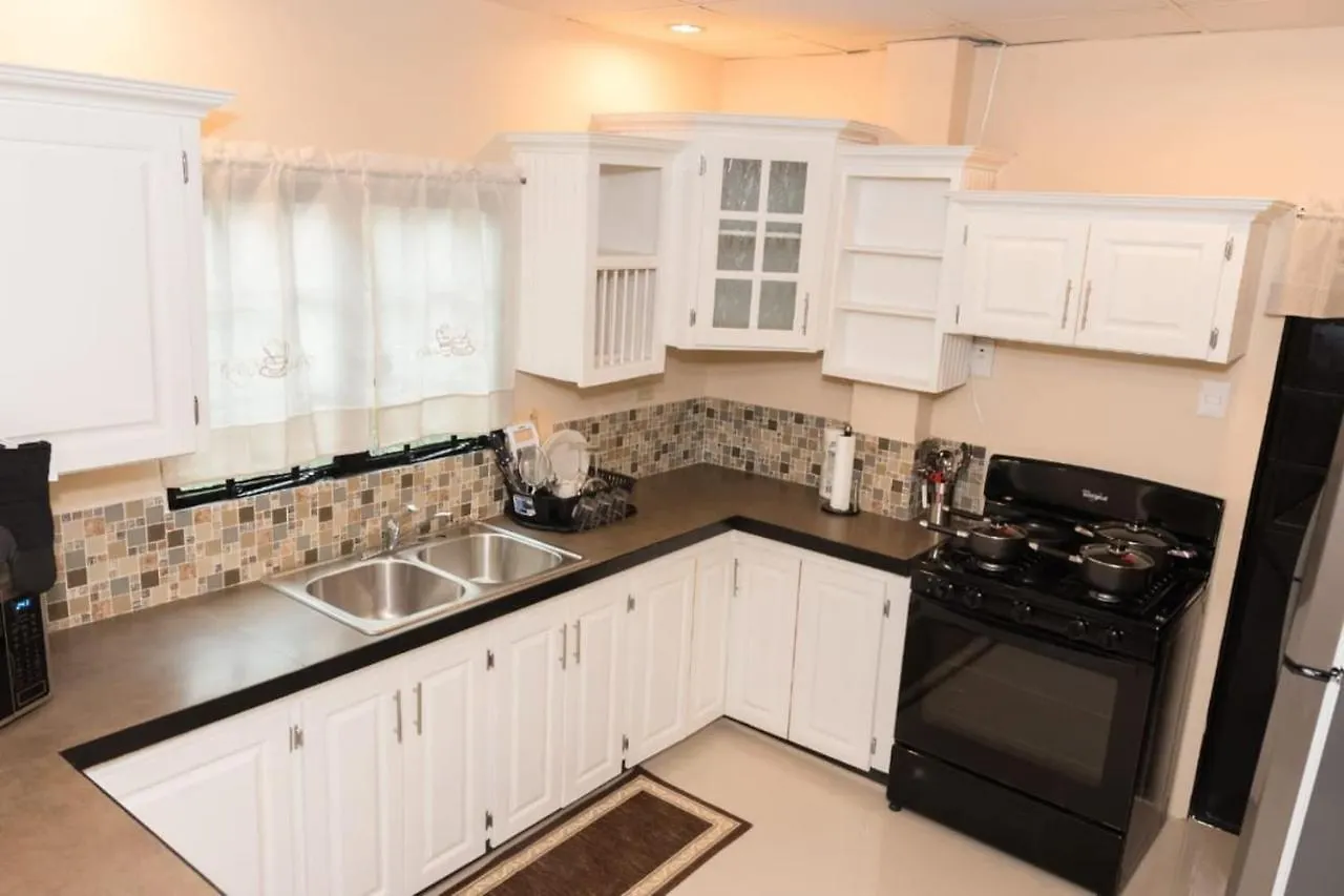 Апартаменты Stacy'S Place Port of Spain 0*,